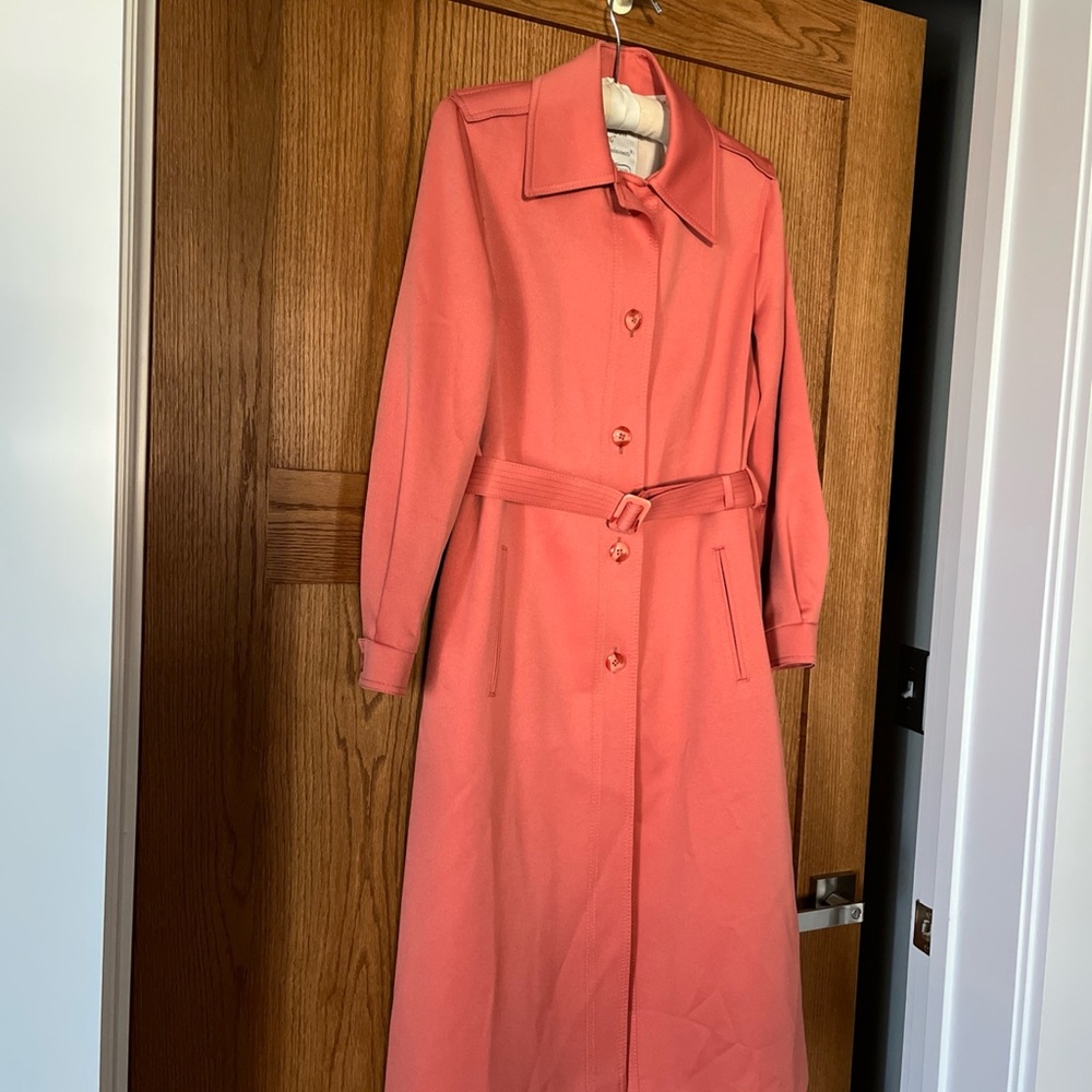 Vintage London Fog Coral Trench Coat 8 Reg Fully Lined mint condition